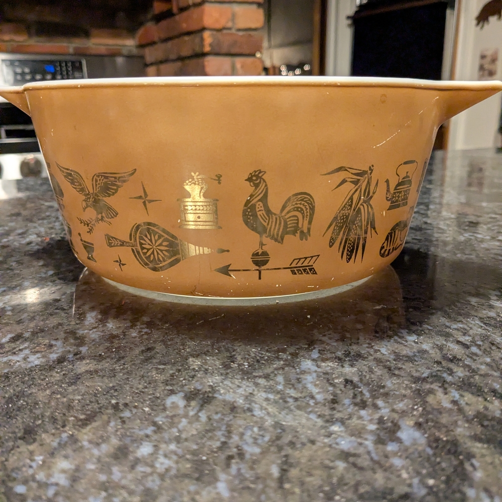 Vintage Brown Early American Design Pyrex Mixing Bowl 2.5 Quart